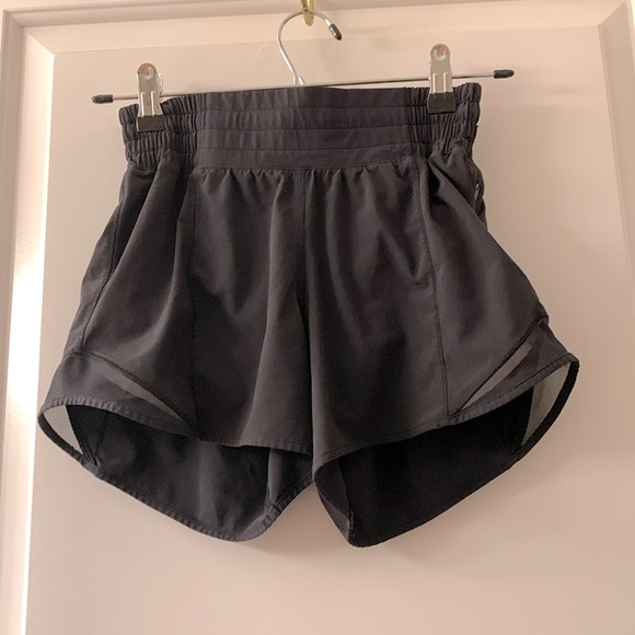 lululemon athletica Pants - Lululemon Hotty Hot Shorts